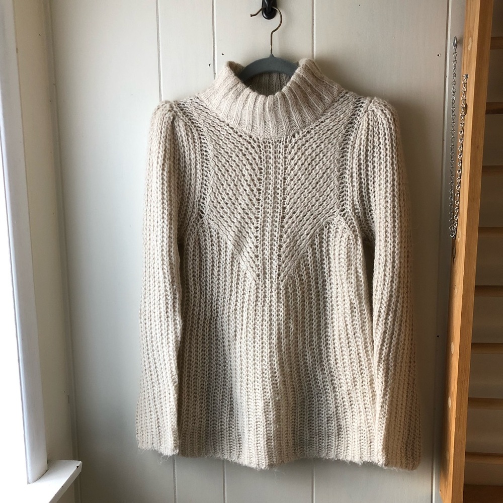 *EXPRESS beige Unisex Turtle Neck Padded Shoulders Women’s size M Knit Sweater